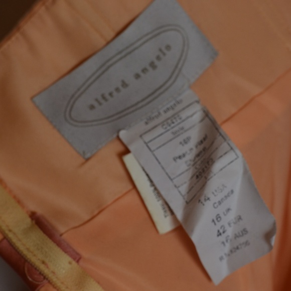 Alfred Angelo SZ 14 Organza-type Lined Strapless Dress - Picture 9 of 13